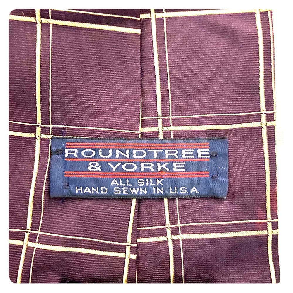 EUC Roundtree & York silk tie